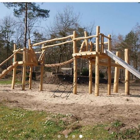 Chalet Toetje Op De Veluwe Hoenderloo Luaran gambar