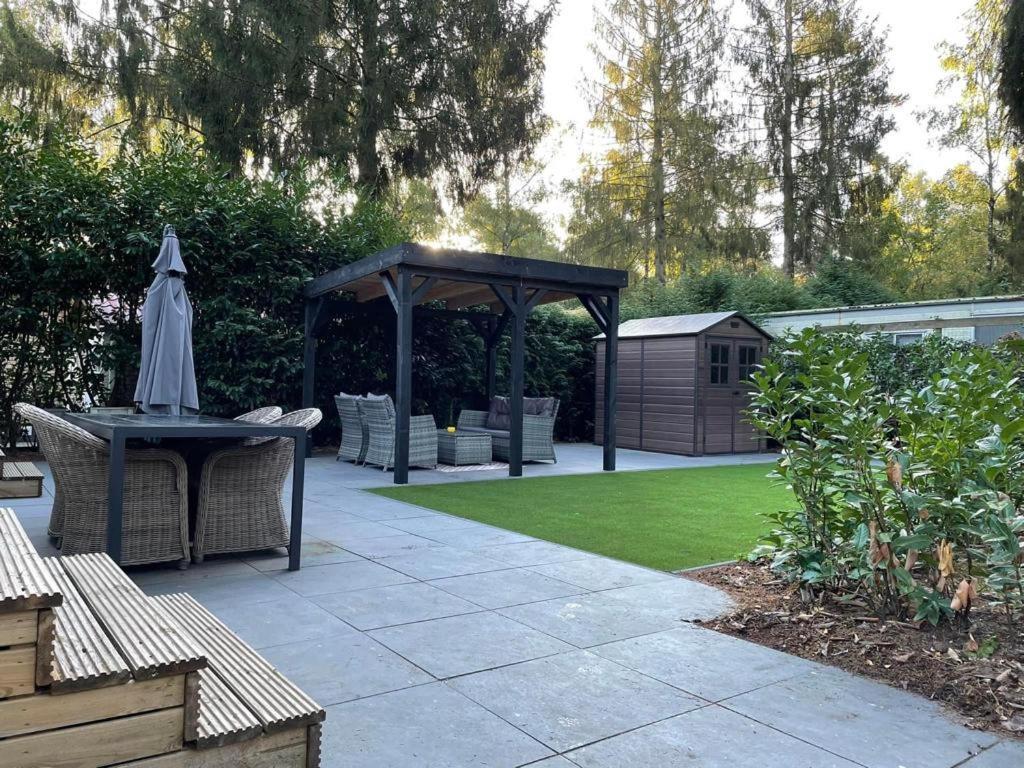 Chalet Toetje Op De Veluwe Hoenderloo Luaran gambar