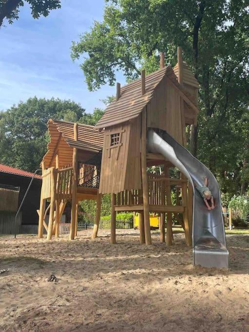 Chalet Toetje Op De Veluwe Hoenderloo Luaran gambar